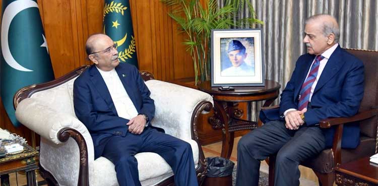 President Zardari hails Azerbaijan as key partner for bilateral growth