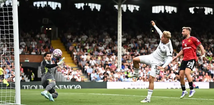 Man Utd still winless after Fulham draw, Everton win to open new stadium