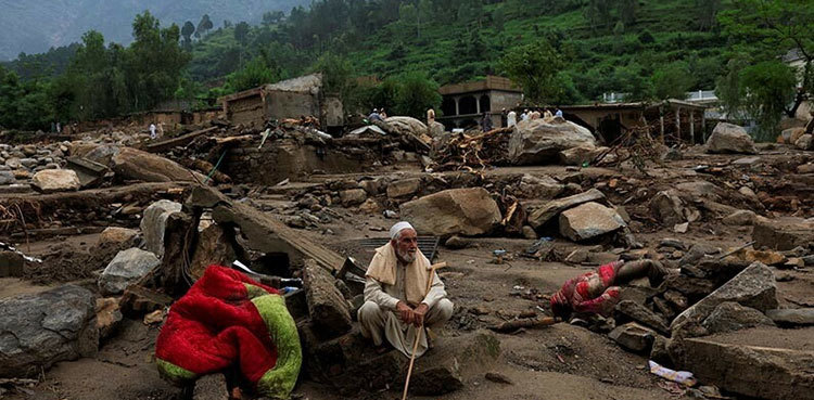 Mobile operators offer free calls in flood-affected areas