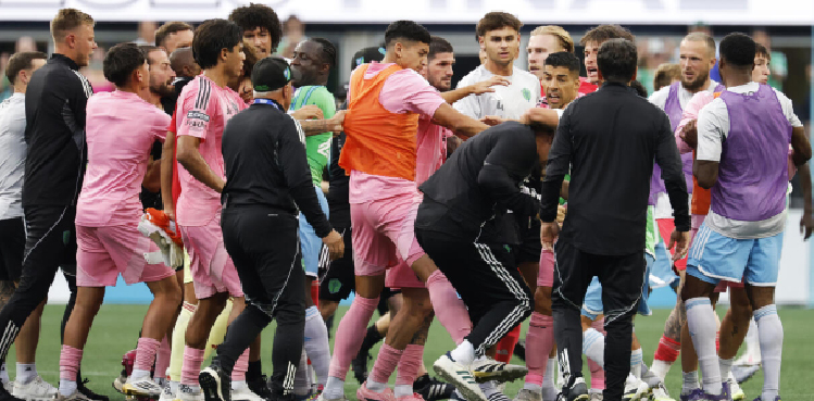 Luis Suarez at center of spitting incident after Leagues Cup loss