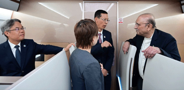 President Zardari travels by train equipped with earthquake warning system in China