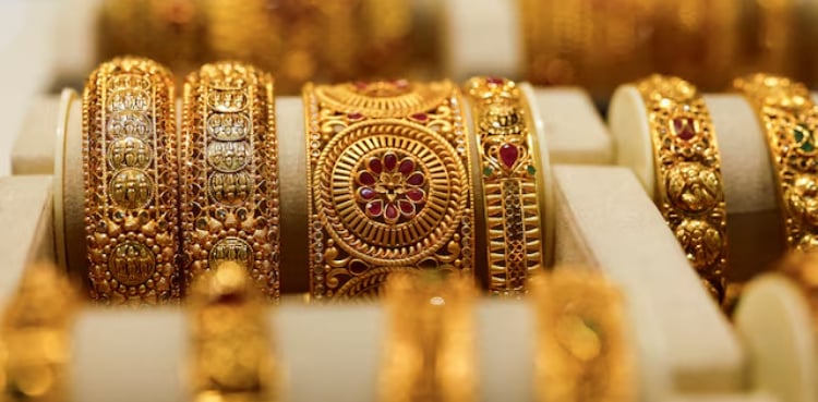 Gold rates decrease in Pakistan — 6 December, 2025