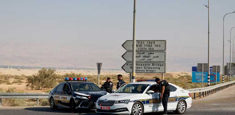 Aid driver kills two Israeli military personnel at Jordan border crossing