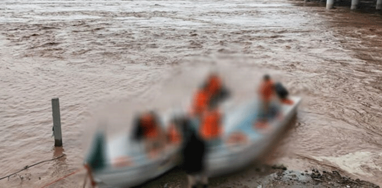 Children among six dead as boat capsizes in floodwater
