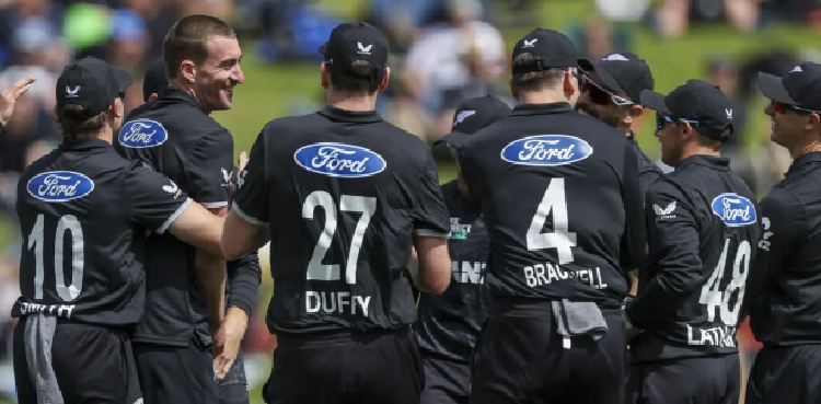 New Zealand crush England to clinch ODI series