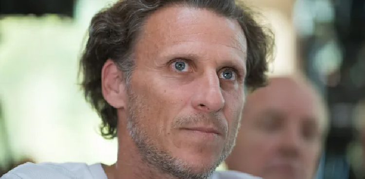 Forlan stable after nasty rib injury, report