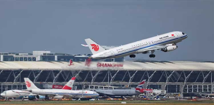 Trump proposes barring Chinese airlines from flying over Russia on US routes