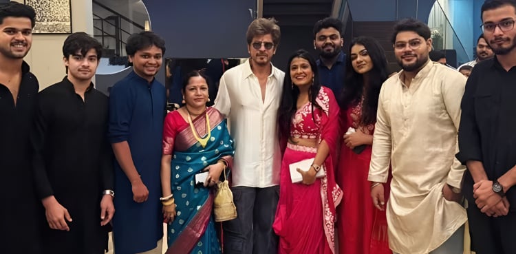 Shah Rukh Khan makes Diwali special for wife Gauri