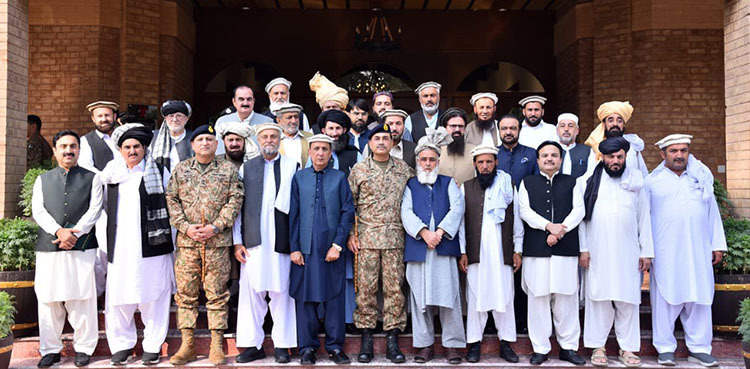 Field Marshal rallies tribal elders in Peshawar, calls for united front against militancy
