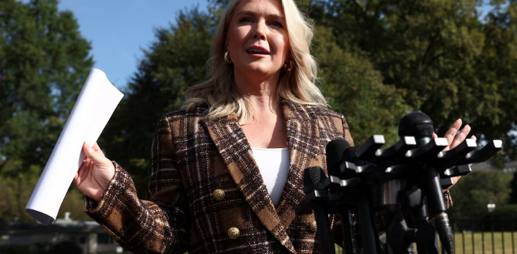 Thousands of U.S. government jobs at risk, White House cautions