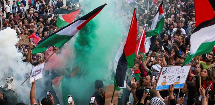 European protesters block traffic, vandalise shops after Gaza aid flotilla blocked