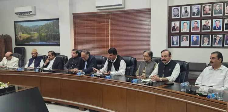 Govt delegation holds dialogue with action committee on AJK situation
