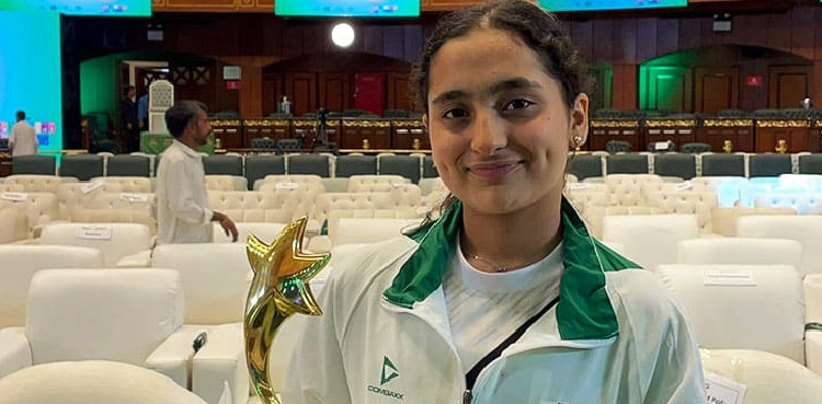 Mahnoor Ali creates history in Pakistan Squash