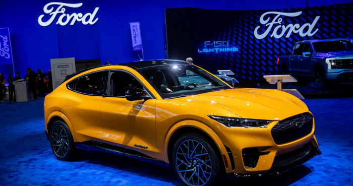 Ford joins Amazon Autos to sell certified pre-owned vehicles online