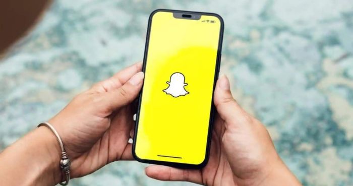 Snapchat launches 'Topic Chats' for public discussions on trending topics