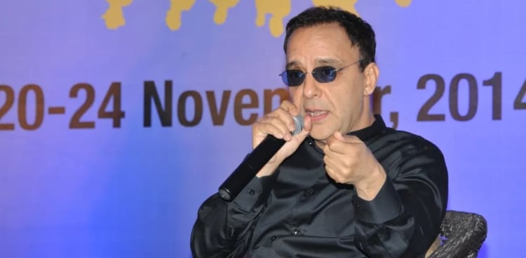 Bollywood’s Vidhu Vinod Chopra roasts social media influencers at IFFI
