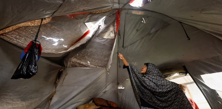Not enough tents, food reaching Gaza as winter comes, aid agencies say