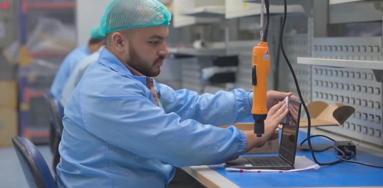 Ishaq Dar inaugurates Pakistan’s first Google Chromebook Assembly line