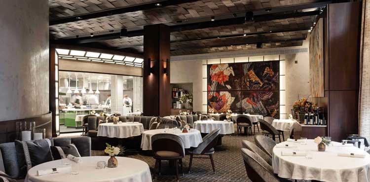 Internet buzzes over $400 smoked apple dish from Michelin-starred eatery