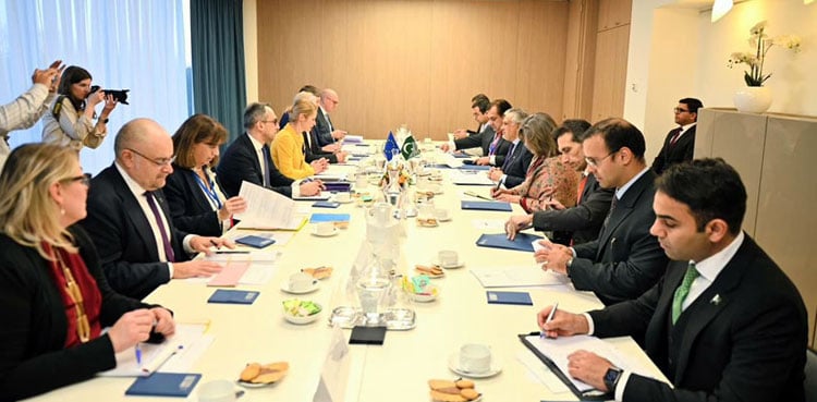 Pakistan, EU vow to promote trade development