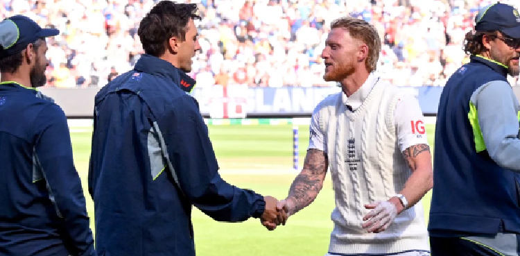 England fight for scraps in final Ashes clash