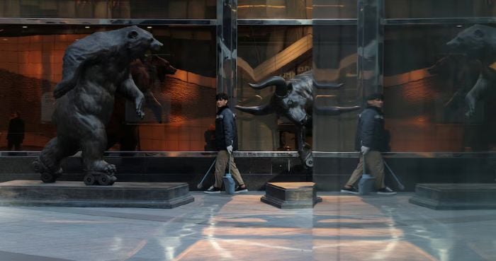 EU agrees to indefinitely freeze Russian assets, removing obstacle to Ukraine loan