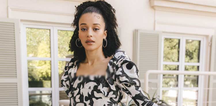 Chase Infiniti dazzles in Louis Vuitton on the awards