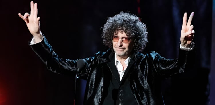 Howard Stern renews SiriusXM deal for three more years