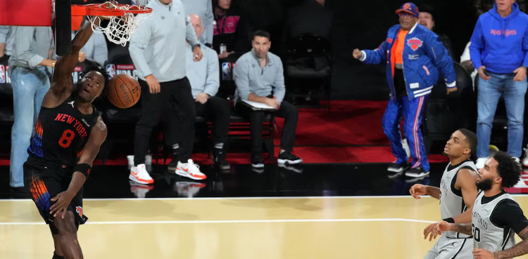 Knicks ride 4th-quarter surge past Spurs to win NBA Cup