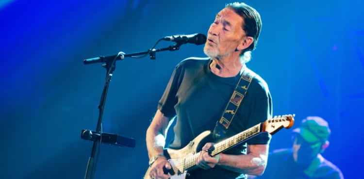Chris Rea: Music icon dies peacefully at 71