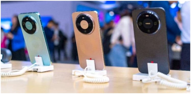 Huawei regains top spot in China’s smartphone market