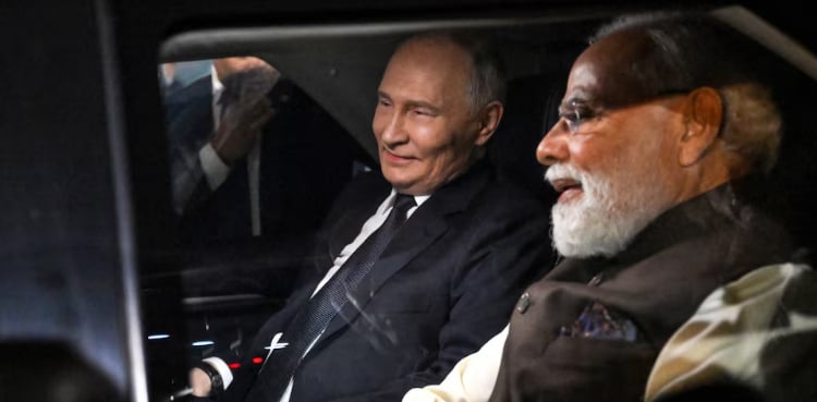 Putin questions US punishing India for buying Russian oil