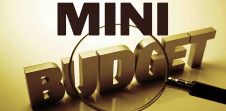 Pakistan likely to introduce mini-budget to bridge financing gap