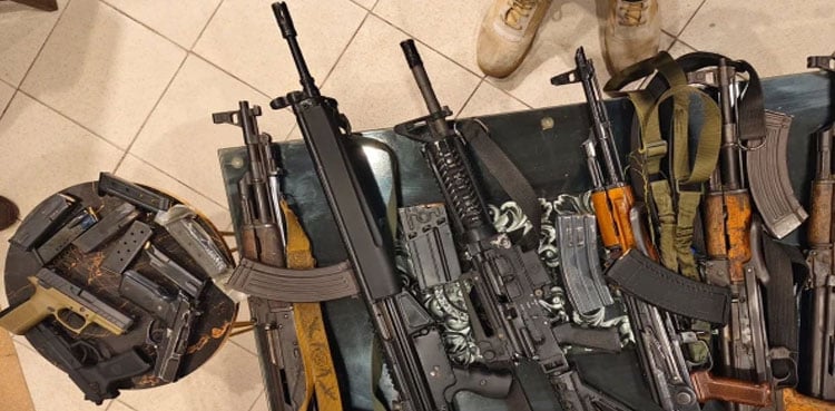 Police arrest nine in late night raid in Karachi's Rizvia