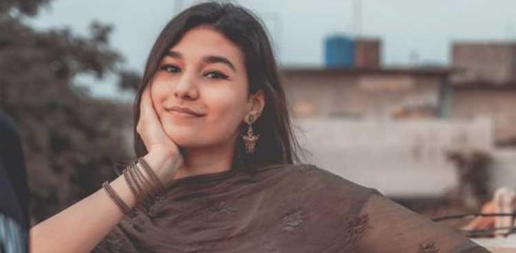 Singer Shae Gill sustains injuries during concert in Islamabad