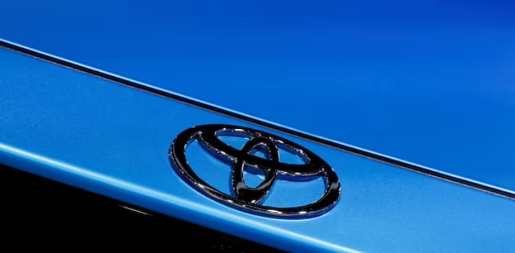 Elliott heaps pressure on Toyota with 5% stake in group firm slated for buyout
