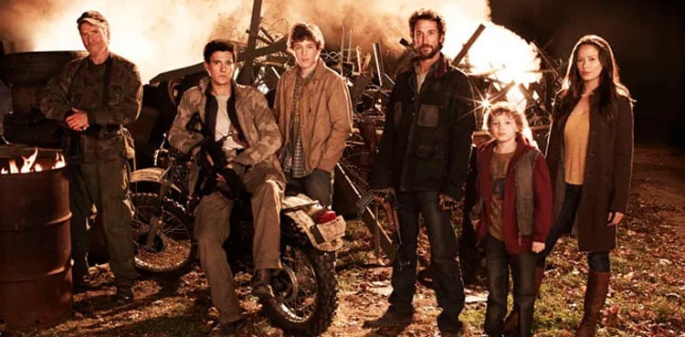 Steven Spielberg’s ‘Falling Skies’ lands on Netflix 14 years after debut
