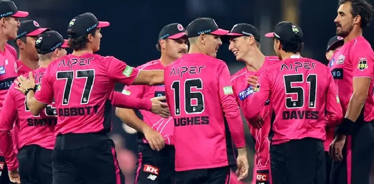 Smith, Starc propel Sixers into BBL 15 final