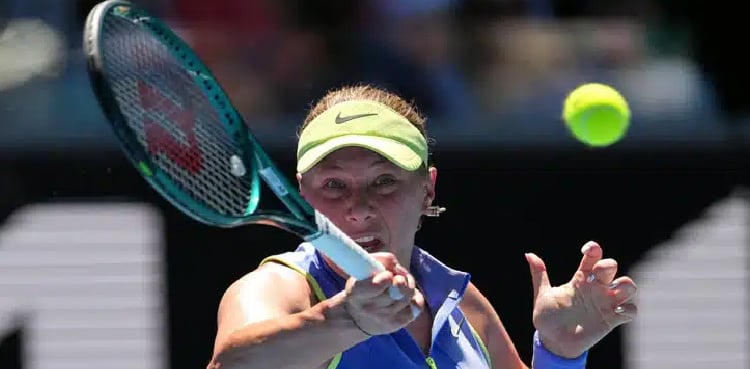 Anisimova ramps up Melbourne title bid with imperious win