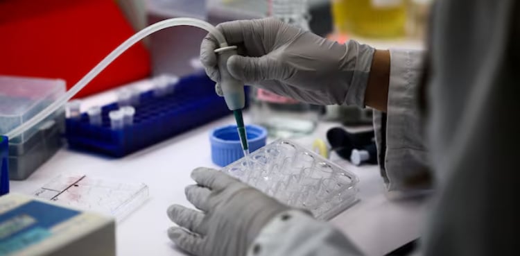 Drugmakers turn to AI to speed trials, regulatory submissions