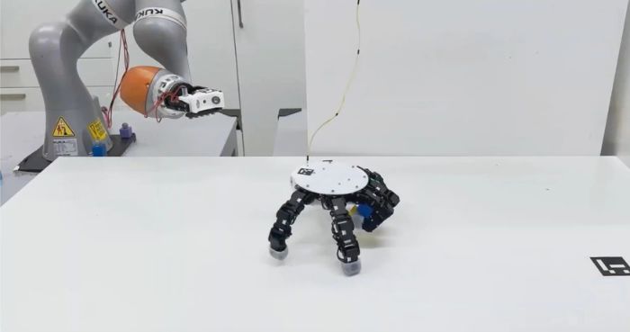 New detachable robot hand mimics The Addams Family’s Thing