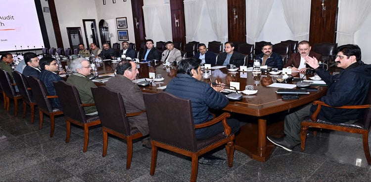 CM Sindh orders fire safety audit of major govt, private commercial buildings