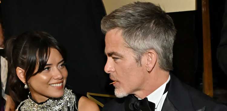Chris Pine, Keana Sky Wenger makes public appearance in 'Golden Globes 2026'