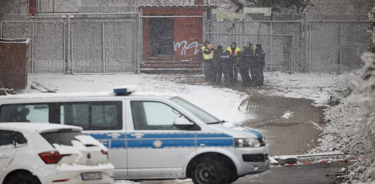 Berlin fire could leave 45,000 without power until Jan 8