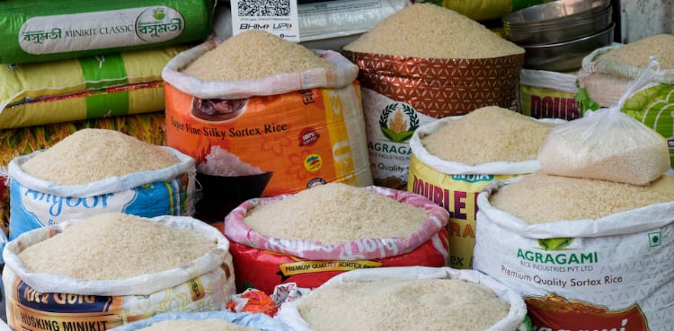 India's rice exports to top buyer Iran stall on protests, tariff worries