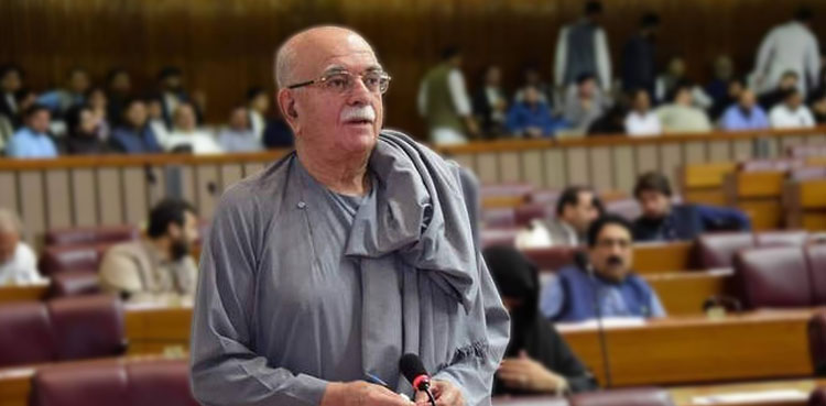 Opposition leader Achakzai denies contacting Nawaz Sharif for position