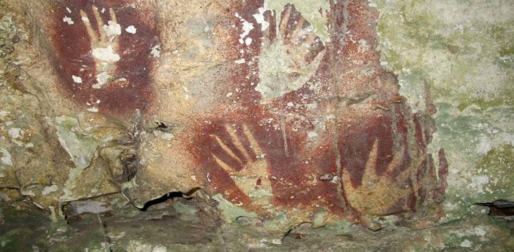 Hand Painting Made Almost 68,000 Years Ago Believed to Be Oldest Cave Art Ever Found