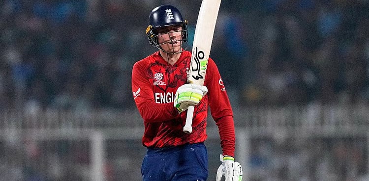 Banton powers England to victory over Scotland at T20 World Cup