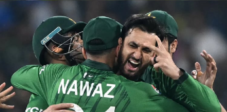 Kamran Akmal questions Salman Ali Agha’s captaincy after Pakistan defeat to India