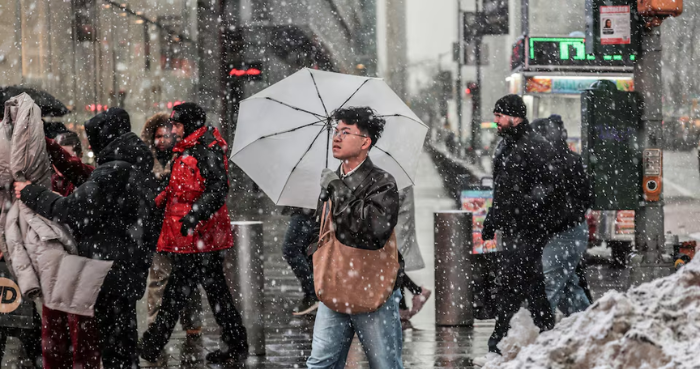 Schools closed in US Northeast amid powerful winter storm